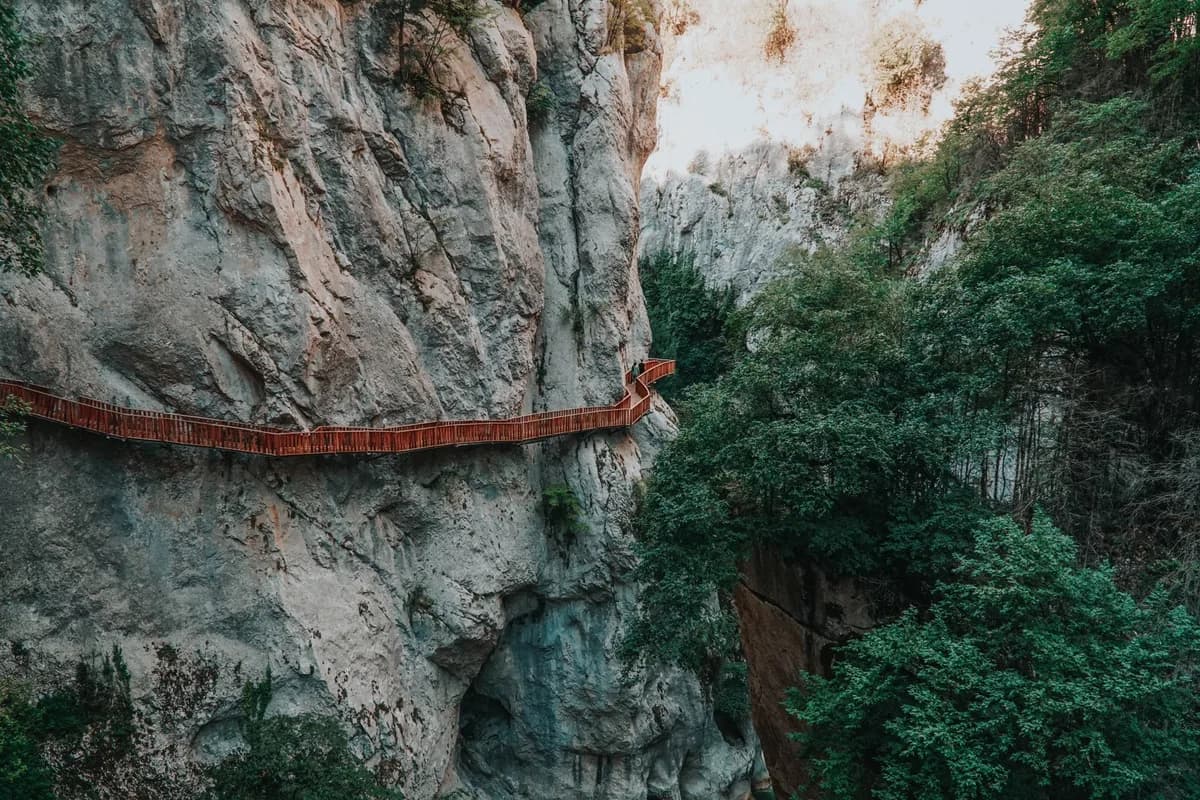 Explore the stunning rocky cliffs with a scenic walkway in Kastamonu, Türkiye.
